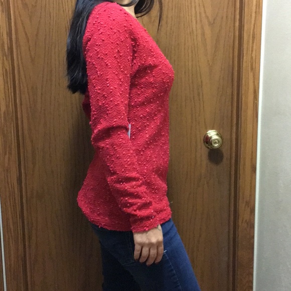 NWT JLO, red textured top. Women’s size small. - Picture 6 of 7